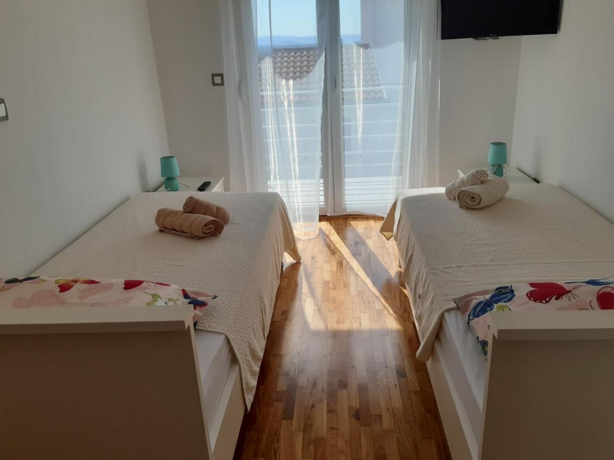 Apartmani Frano Vodice Exterior photo